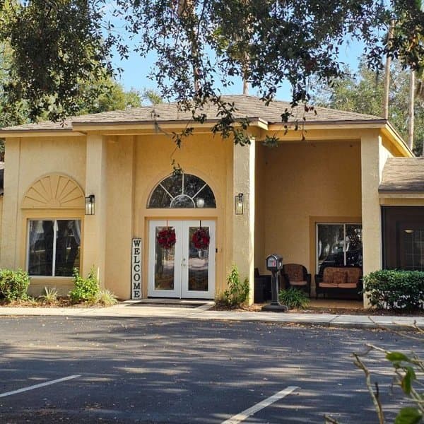 AUS Senior Living at Bartow – photo 3