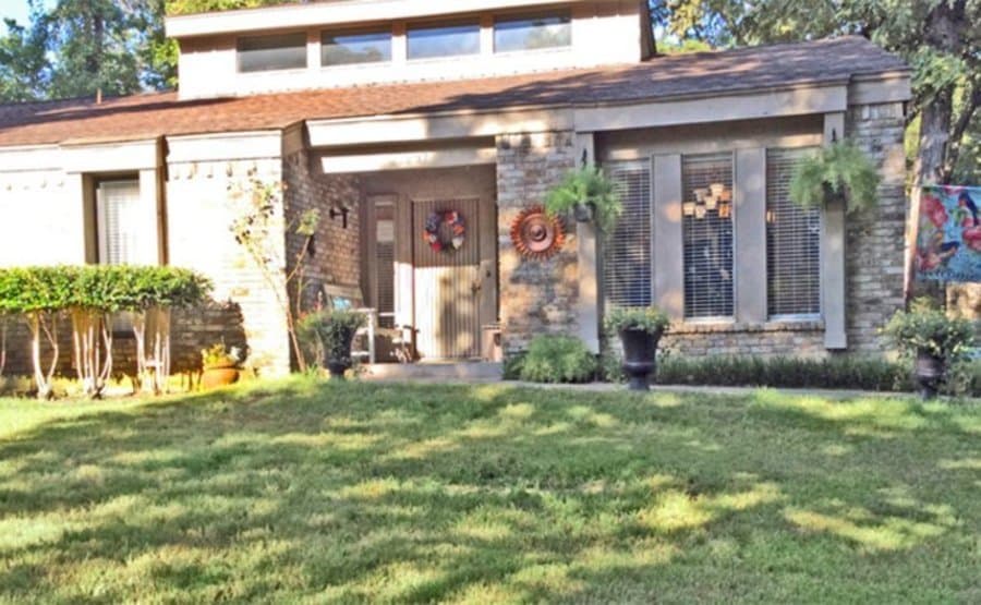 Brook House in Lakewood, WA - Gallery 1