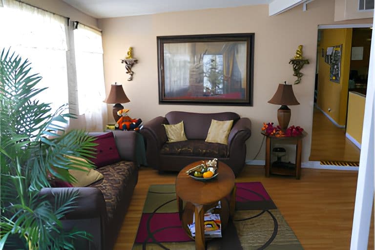 Aasbury Manor Assisted Living – photo 2