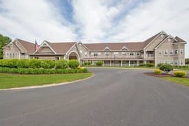Country Manor in Statesboro, GA - Gallery 1