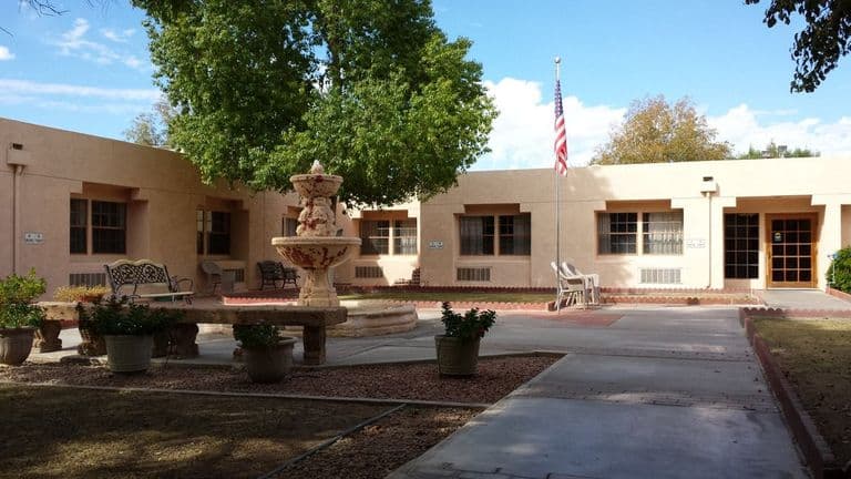 Apache Junction Health Center in Apache Junction, AZ - Gallery 1