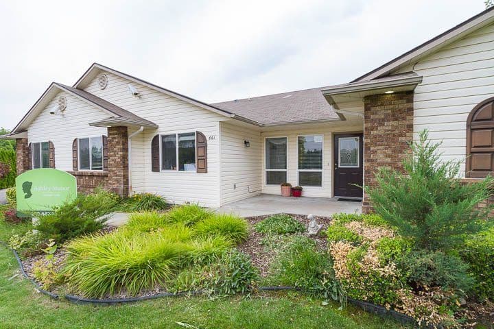 Ashley Manor - Beverly Hills in Payette, ID - Gallery 1