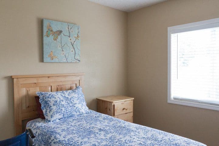 Ashley Manor - Crescent in Caldwell, ID - Gallery 1