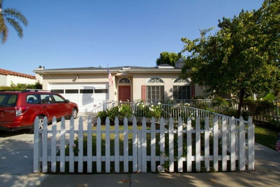 Ayres Residential Care Home in Los Angeles, CA - Gallery 1