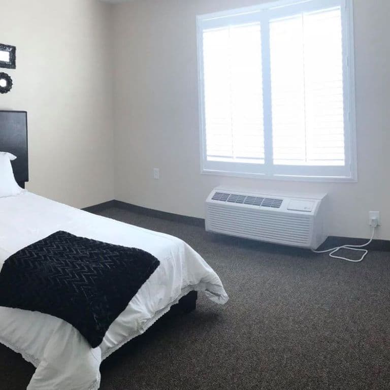 BeeHive Homes of Raton in Raton, NM - Gallery 1
