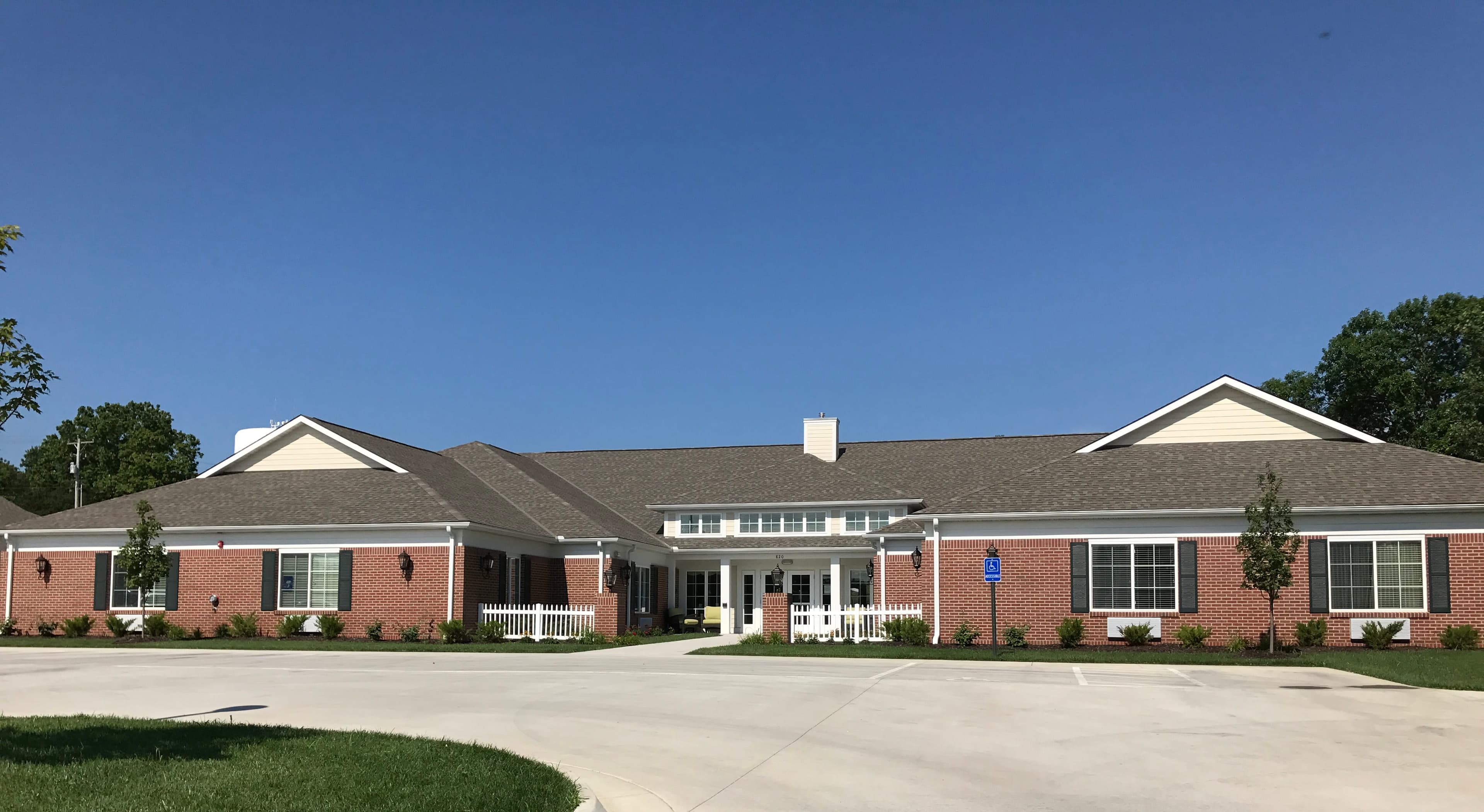 Country Place Senior Living in Ellinwood, KS - Gallery 1