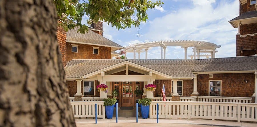 Crown Cove Senior Living in Corona Del Mar, CA - Gallery 1