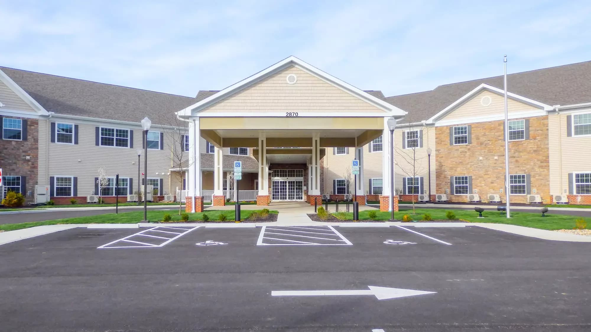 Danbury Columbus in Columbus, OH - Gallery 1