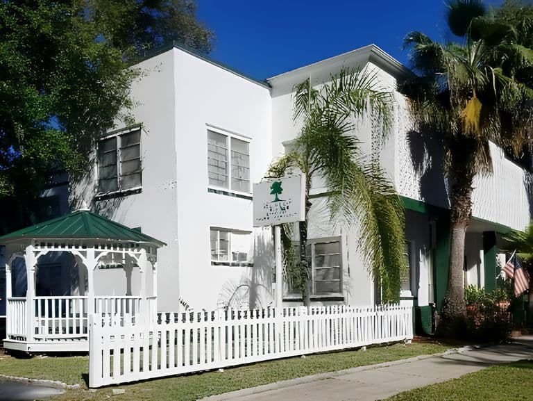 GreenLeaf Assisted Living – photo 2