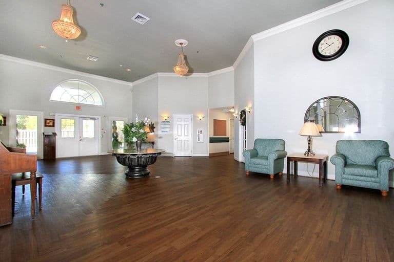 Gulf Breeze Courtyard – photo 4
