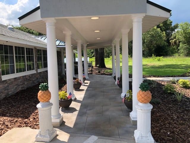 Hampton Manor Assisted Living at Belleview – photo 3