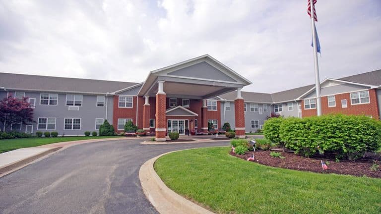 John M Evans Supportive Living Community in Pekin, IL - Gallery 1