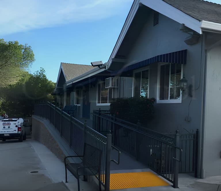 Lakeview Manor Assisted Living Facility – photo 2