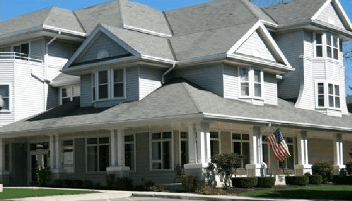 Manor House in Exeter, CA - Gallery 1