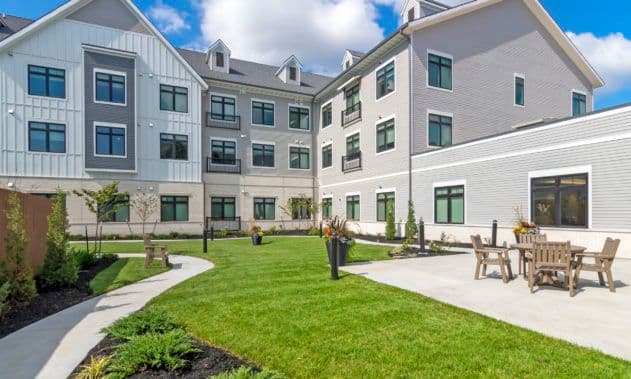Meadowbrook in Seattle, WA - Gallery 1