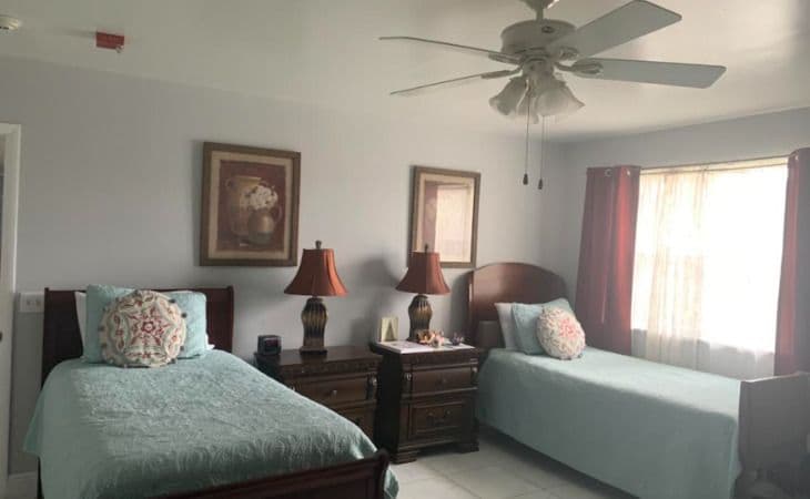 Miami Gardens Manor – photo 2
