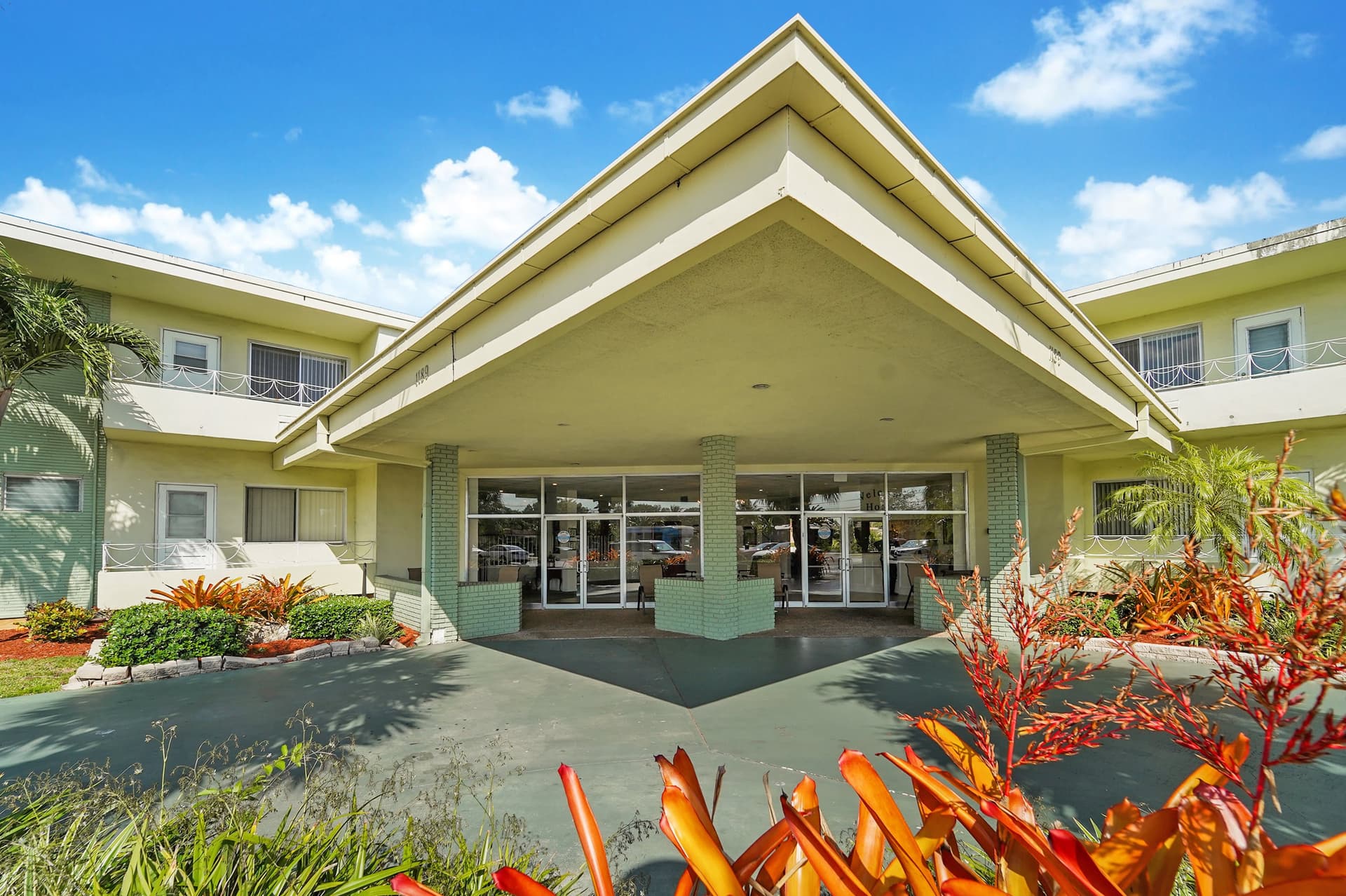 Oasis at Margate Assisted Living Residence – photo 2