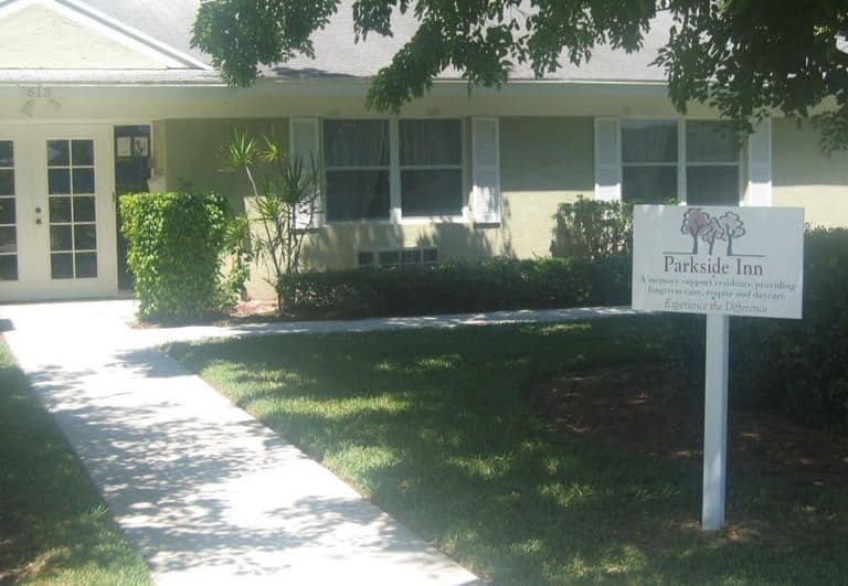 Parkside Inn – photo 2