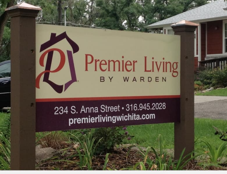 Senior Premier Living in Jasper, FL - Gallery 1