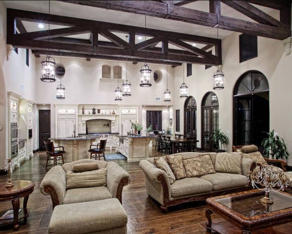 Royal Living in Garden Grove, CA - Gallery 1