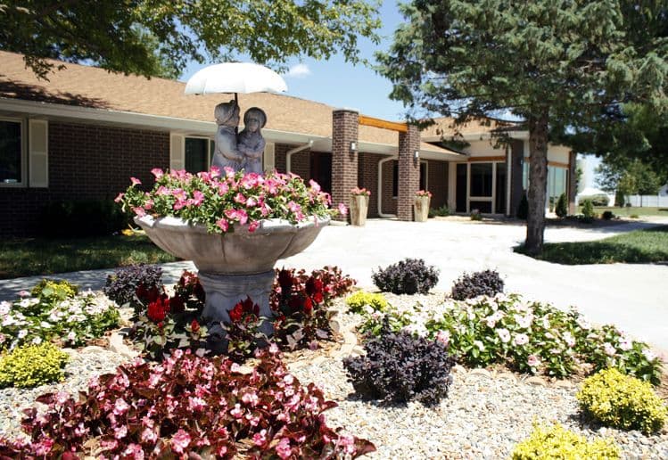 St Francis Manor in Sacramento, CA - Gallery 1