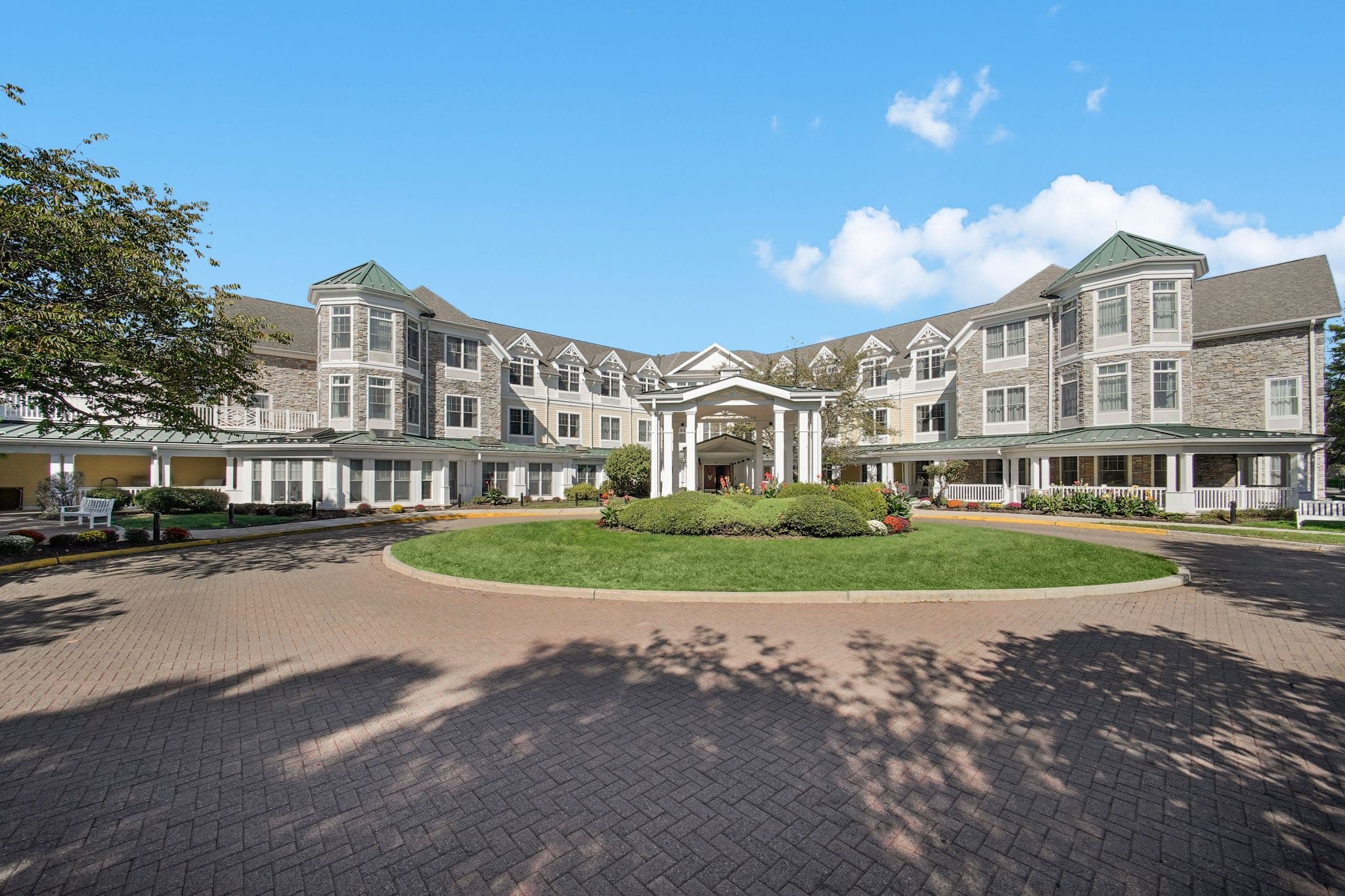 Sunrise of Cresskill in East, Cresskill, NJ - Gallery 1