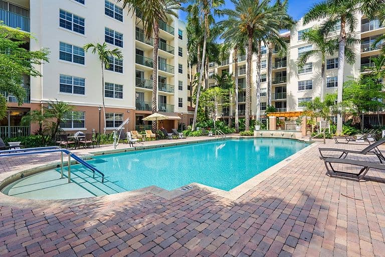 The Carlisle Palm Beach – photo 3
