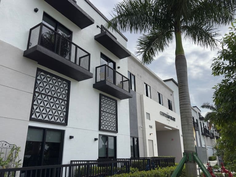 The Contemporary Miami – photo 4