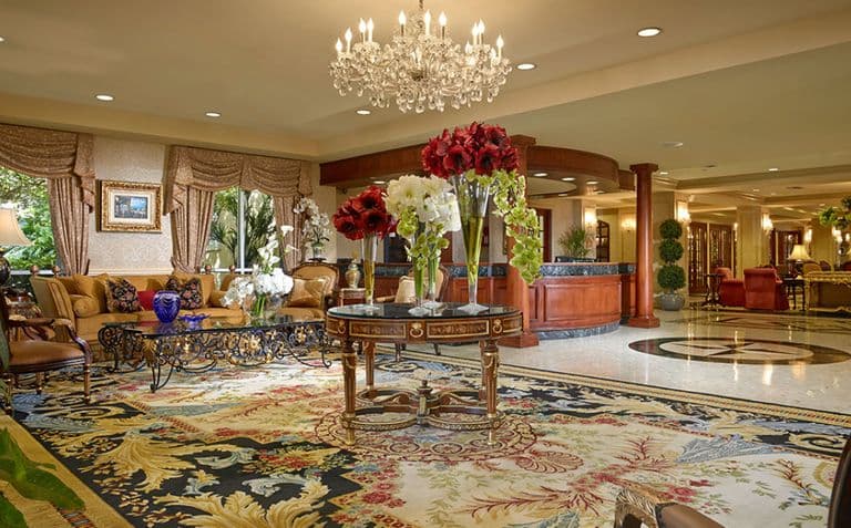 The Palace Royale – photo 2