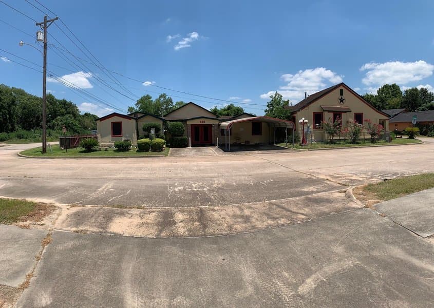 Whites Cottage Center in Angleton, TX - Gallery 1