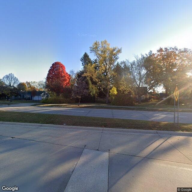 Orchard Lake House in Farmington Hills, MI - Main View