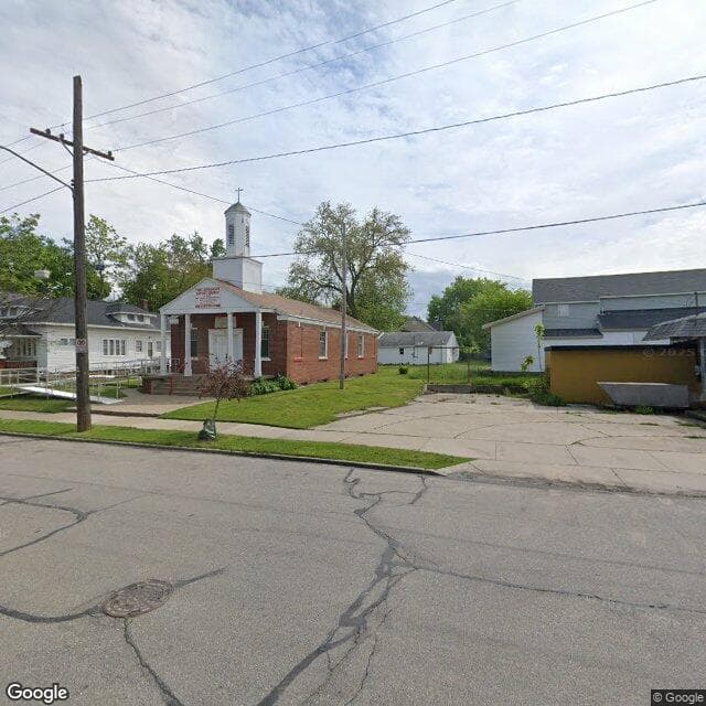Vi'S Garden in Grand Rapids, MI - Main View