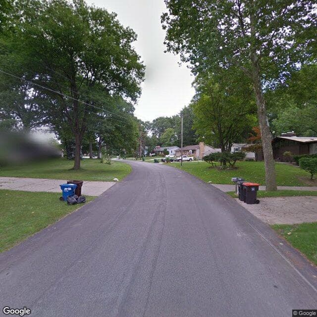Greenboro Dr. Home in Kentwood, MI - Main View