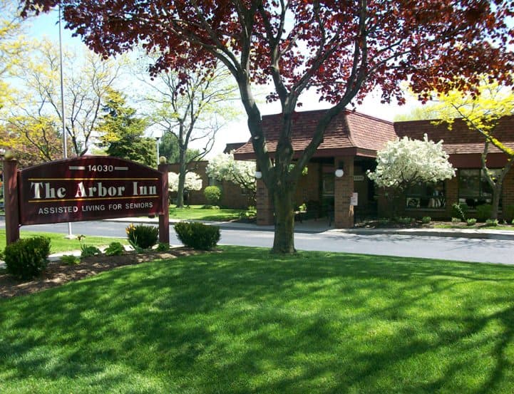 The Arbor Inn in Warren, MI - Main View