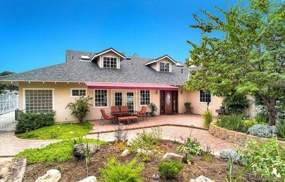 A Paradise in the Valley Inc in Northridge, CA