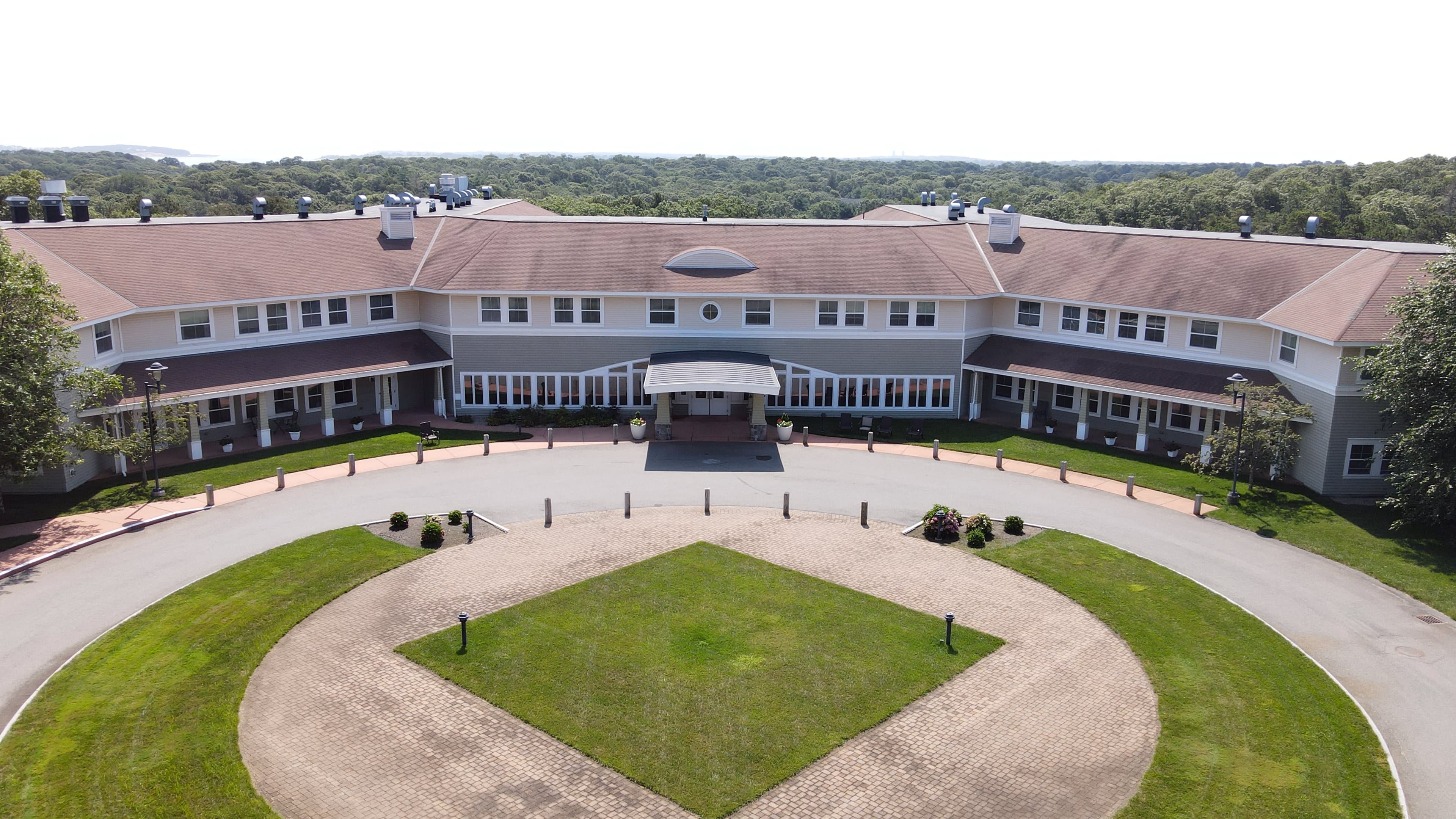 AdviniaCare The Woodlands in Brewster, MA - Main View