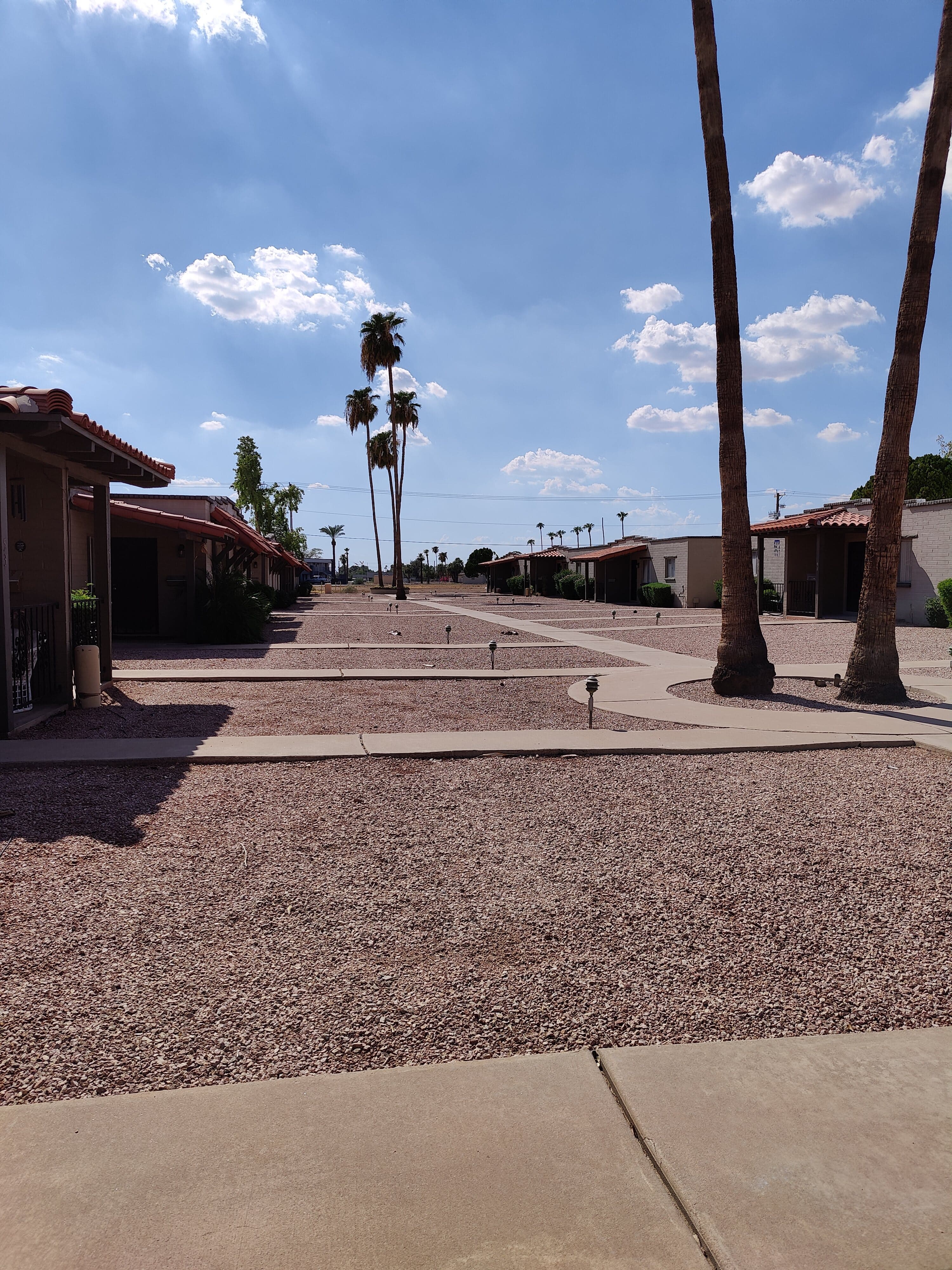 Albany Apartments in Mesa, AZ - Main View