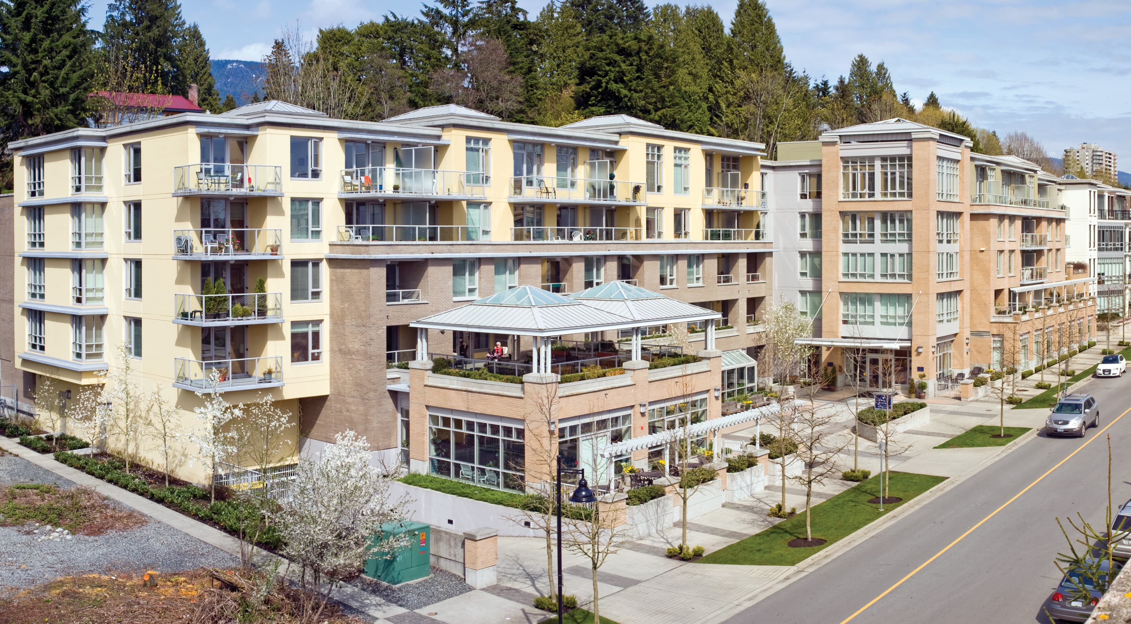 Amica West Vancouver - Senior living in West Vancouver, BC