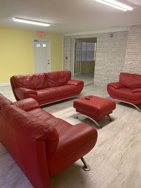 Annie's Assisted Living Facility in Tampa, FL