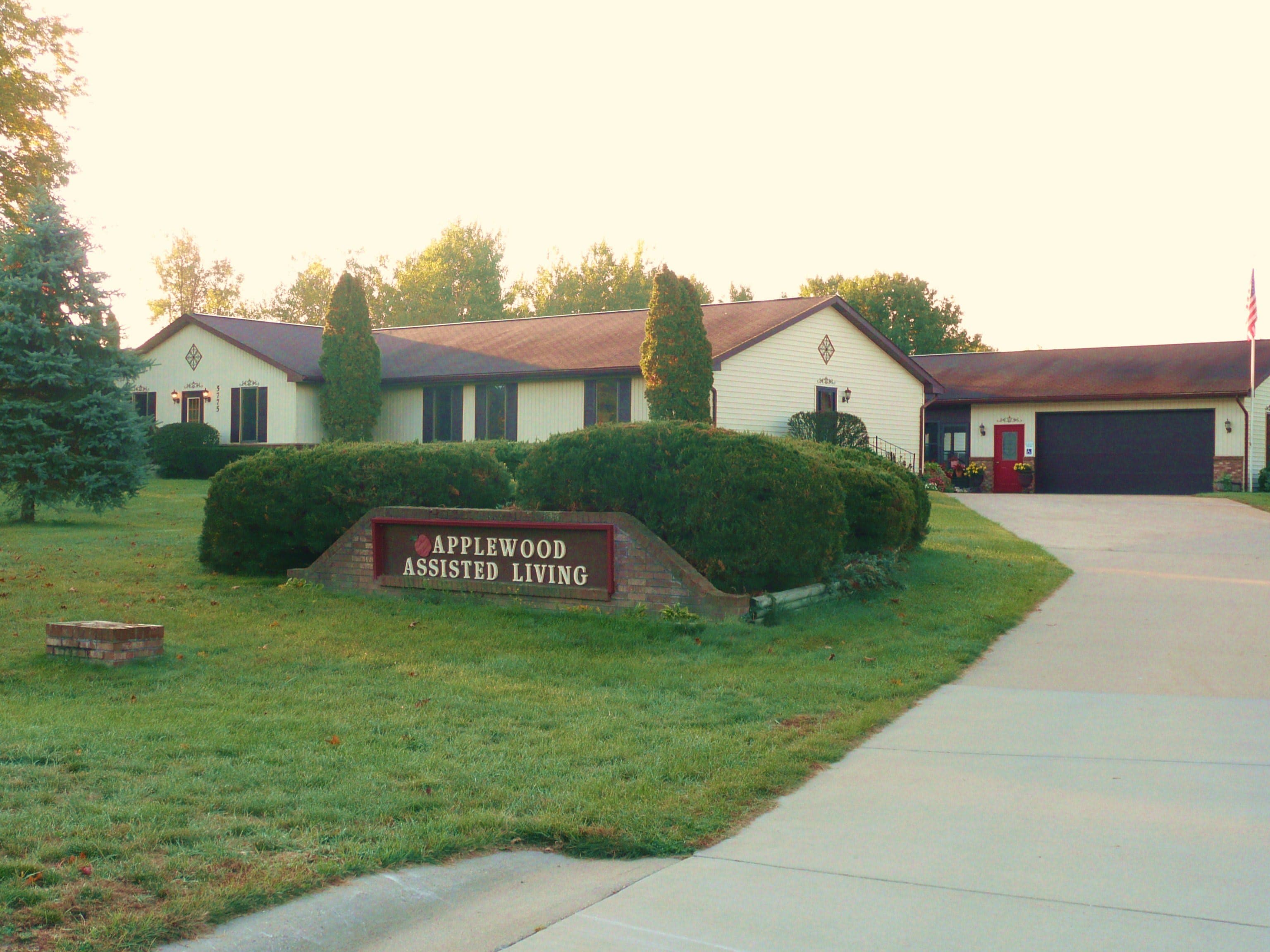 Applewood Assisted Living in Mount Pleasant, MI - Main View