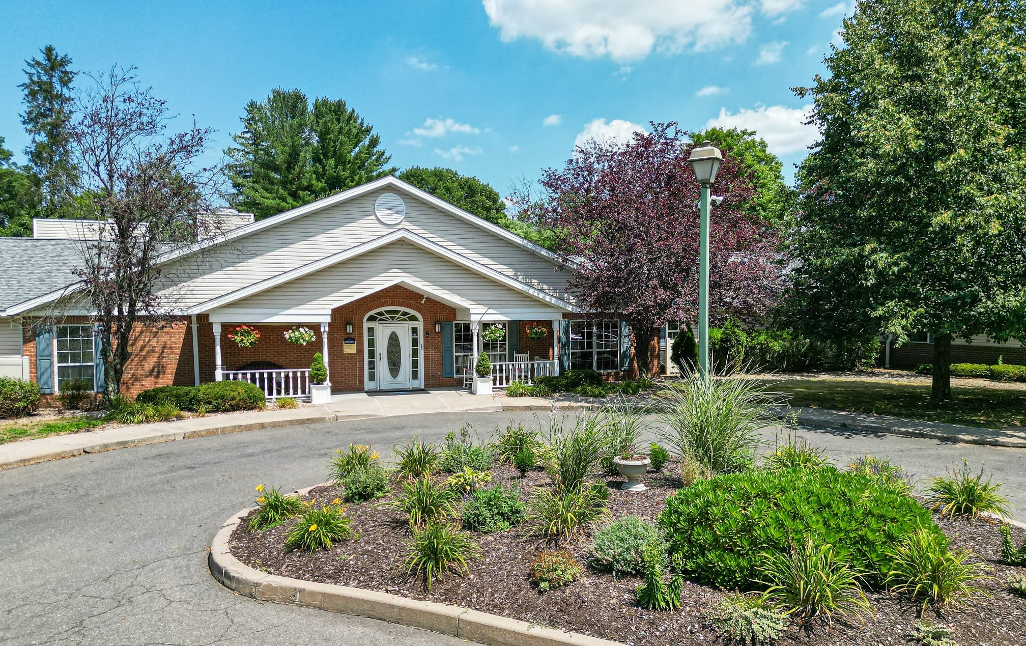 Arden Courts Farmington, A Memory Care Community in Farmington, CT