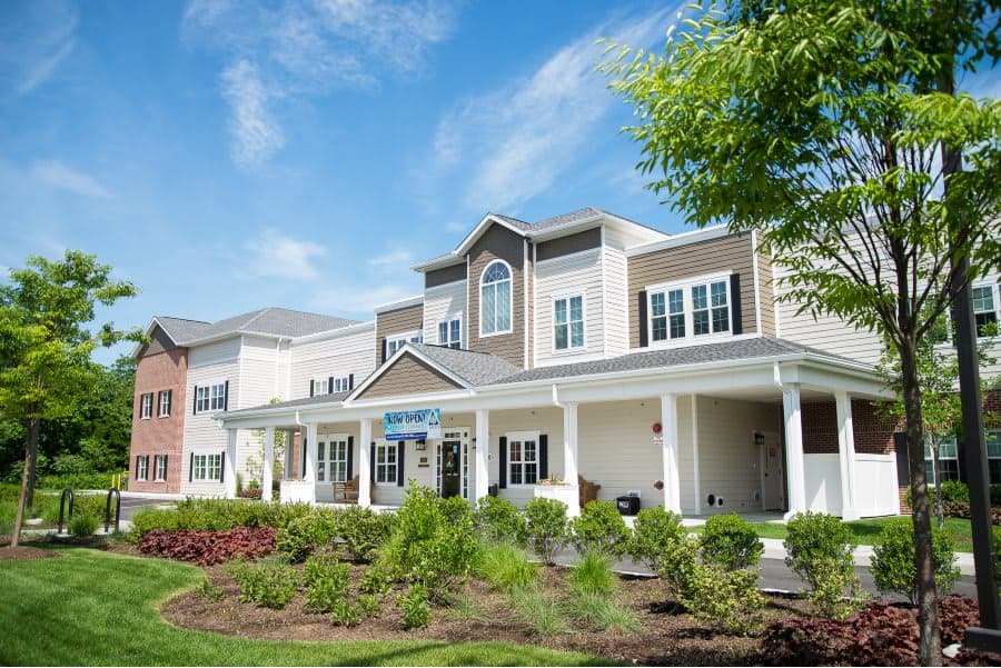 Artis Senior Living of Commack in Commack, NY - Main View
