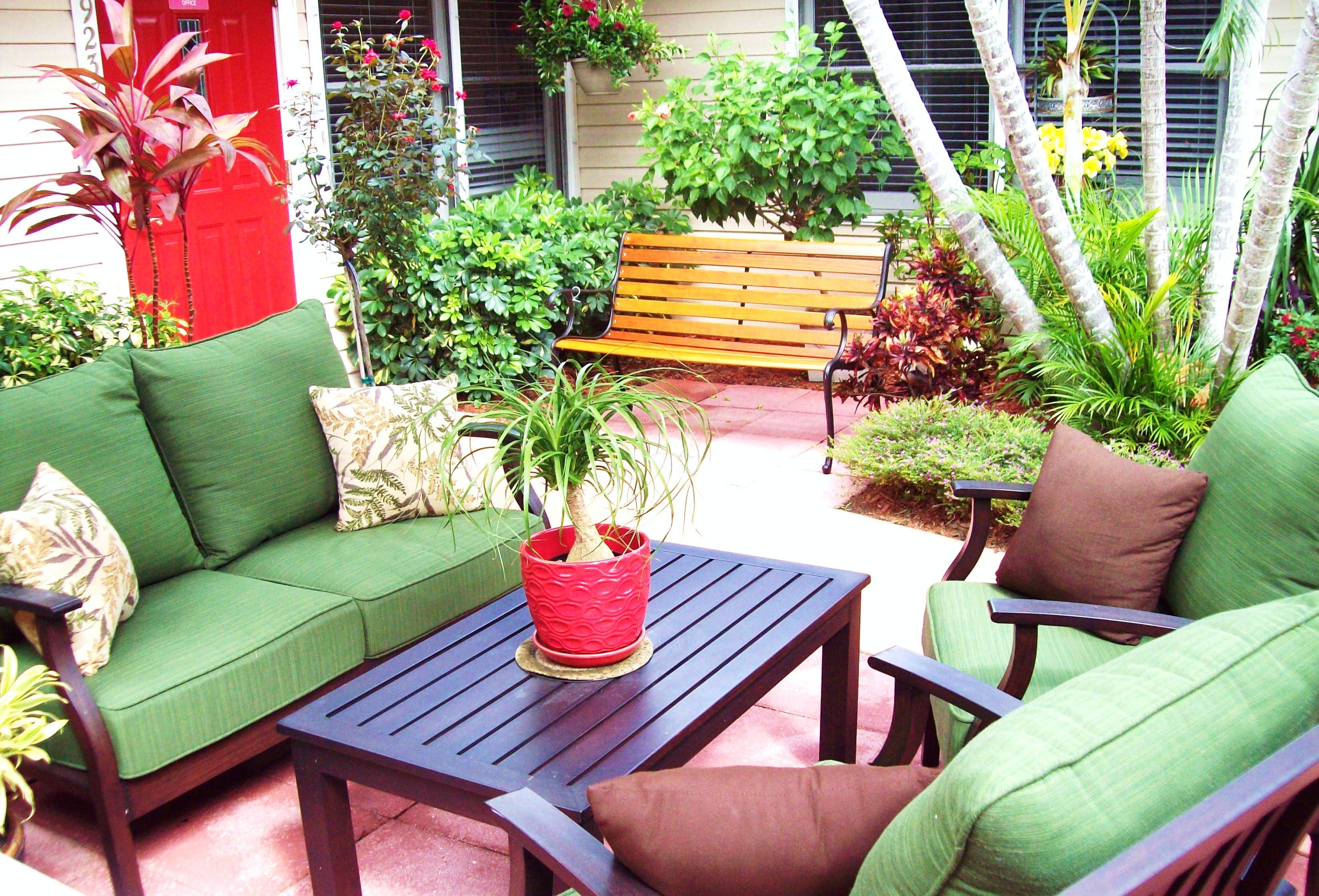Assisted Living of Palm Beach Gardens in Palm Beach Gardens, FL - Main View
