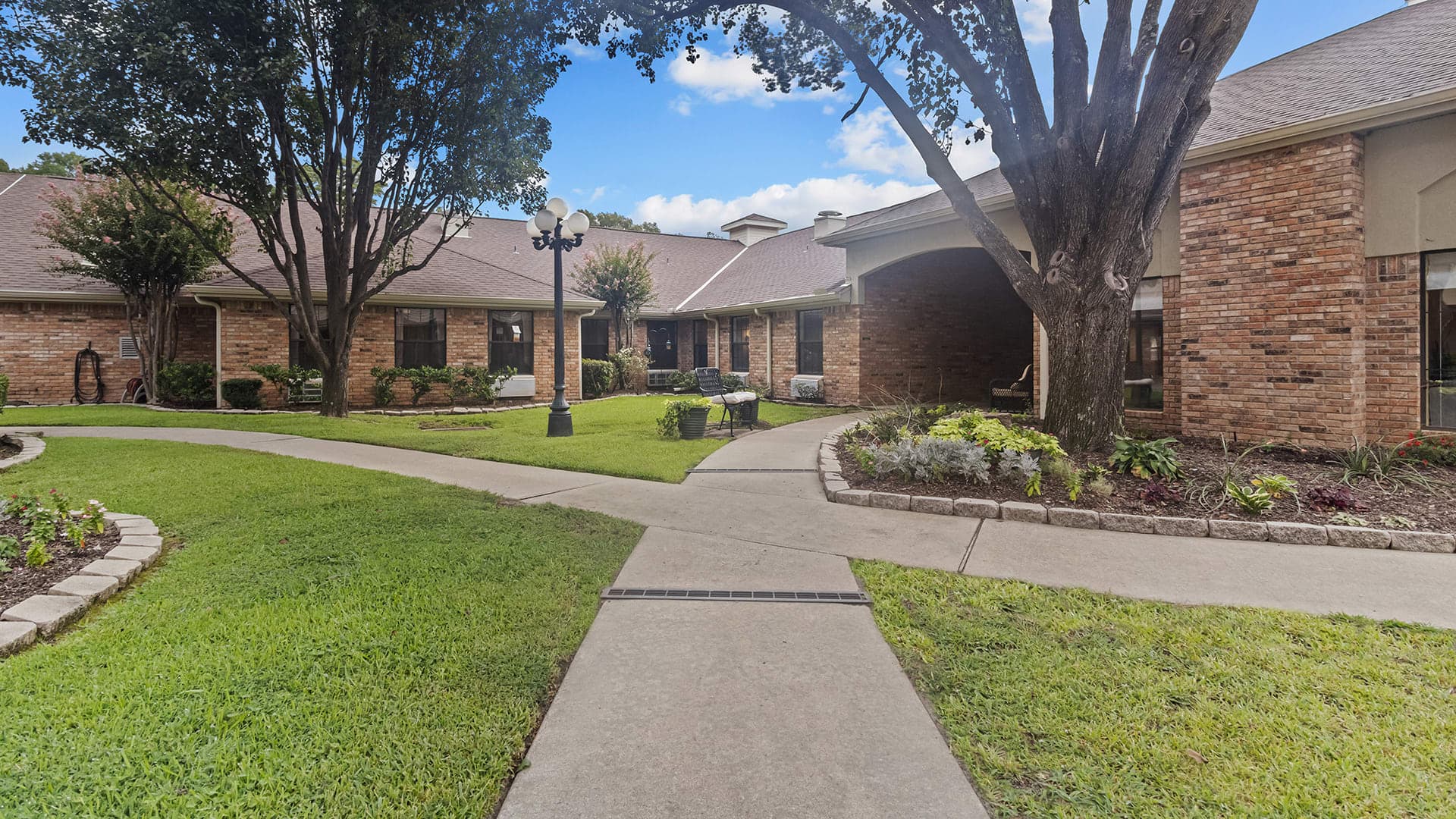 Atria Copeland in Tyler, TX - Main View