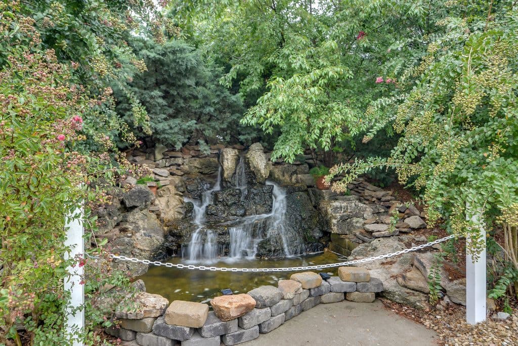 Auburn Creek and Arbors at Auburn Creek in Cape Girardeau, MO