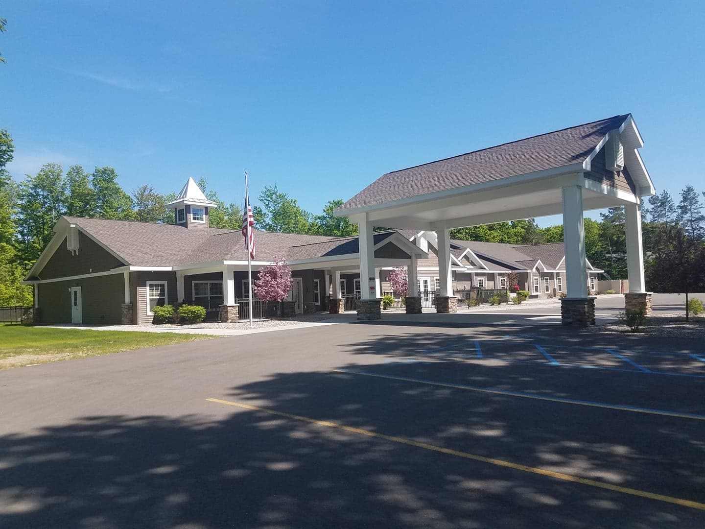 August Haus in Gaylord, MI - Main View