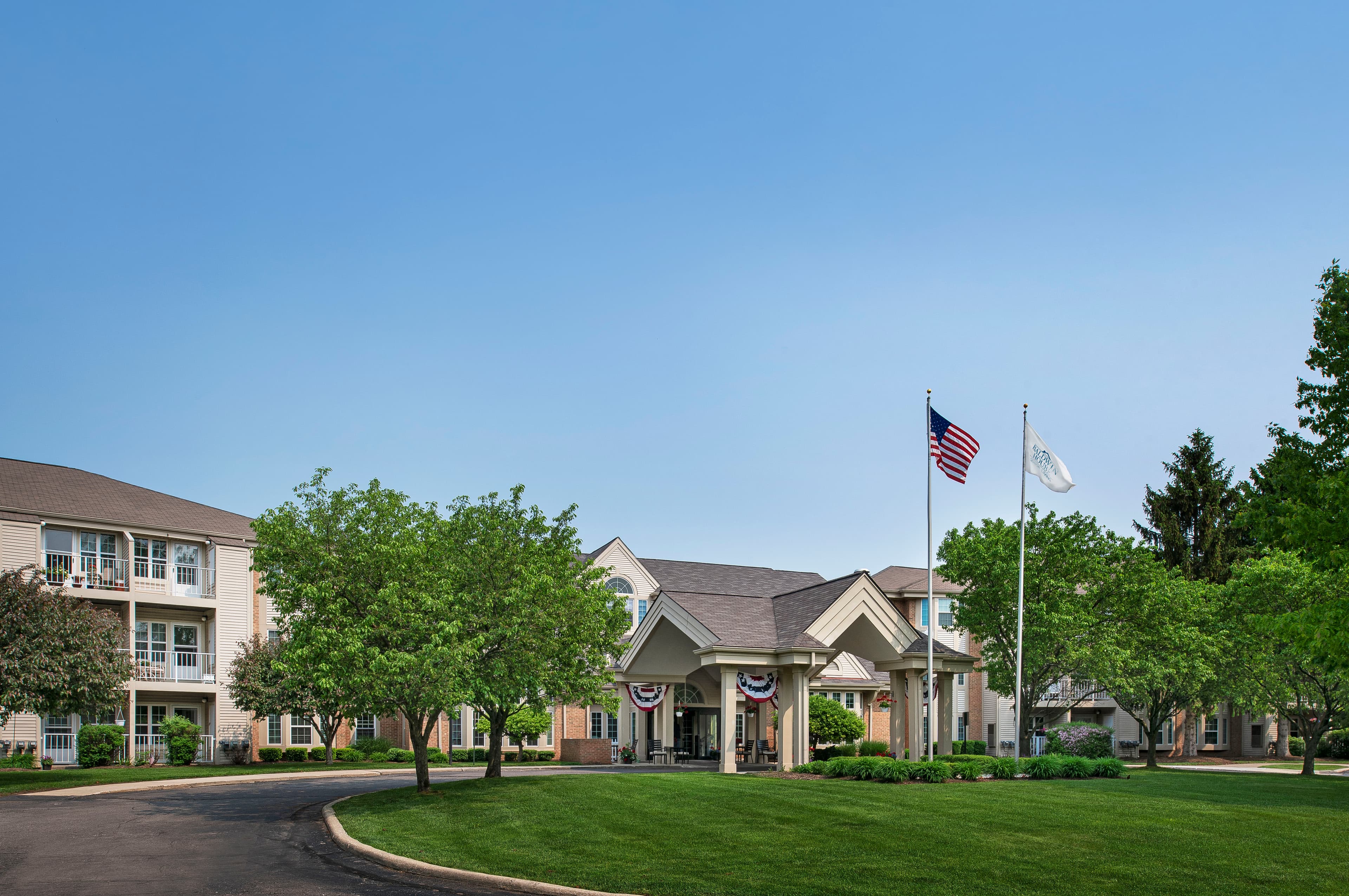 Baldwin House Senior Living Oakland in Pontiac, MI - Main View
