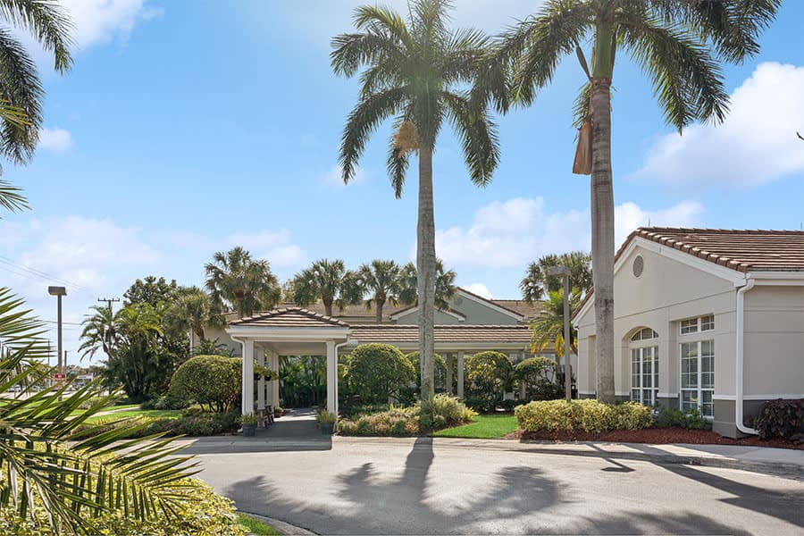 Barrington Terrace at Boynton Beach in Boynton Beach, FL