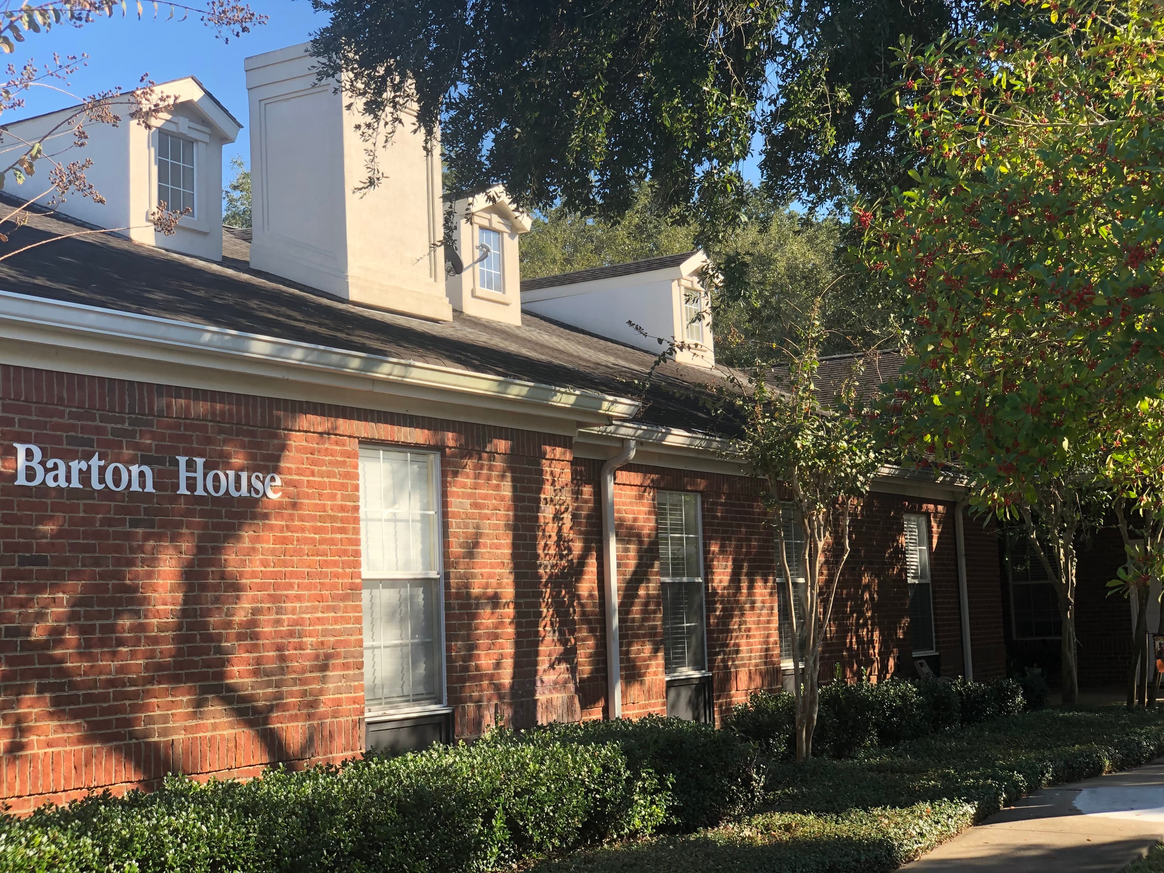 Barton House Memory Care in Sugar Land, TX - Main View