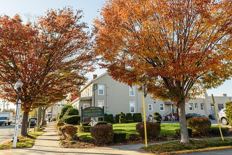 Bayview Rest Home in Babylon, NY - Main View